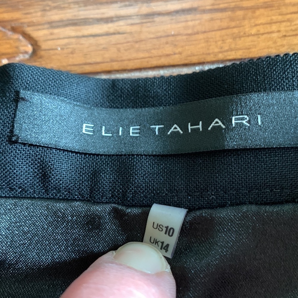 Elie Tahari Black Wool Pencil Skirt Women’s Lined Knee Front Ruffle Size 10 - Picture 3 of 9